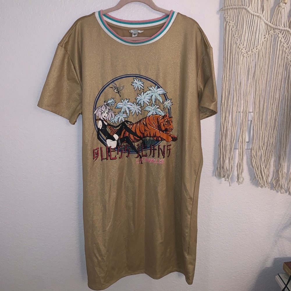 INCREDIBLE gold tshirt guess dress